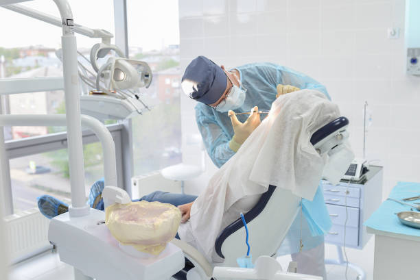 Best Emergency Tooth Extraction in Montrose Ghent, OH
